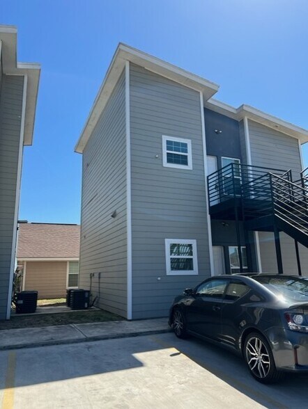 More Photos Of 1514 Quitaca Dr, Edinburg Apartments For Sale