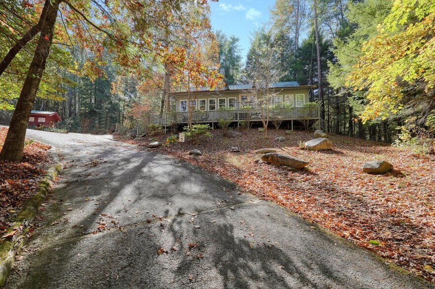 More Photos Of 400 Mulberry Gap Rd, Ellijay Hospitality For Sale