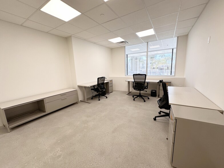 More Photos Of 1180 S Beverly Dr, Los Angeles Office For Lease