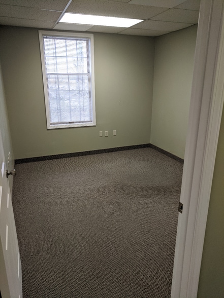 More Photos Of 10235 Brecksville Rd, Brecksville Office For Lease