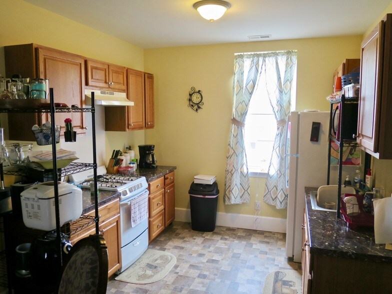 More Photos Of 1210 Main St, Hampstead Apartments For Sale