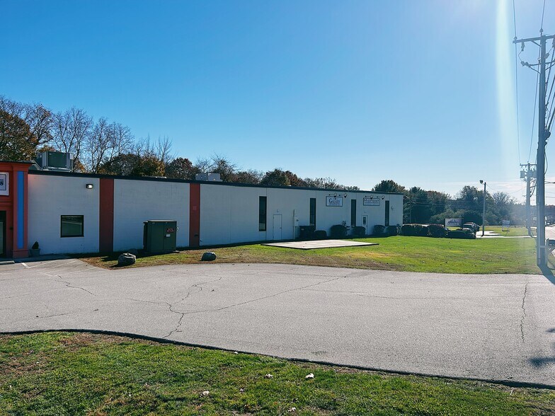 More Photos Of 37 Sutton Rd, Webster Light Manufacturing For Lease