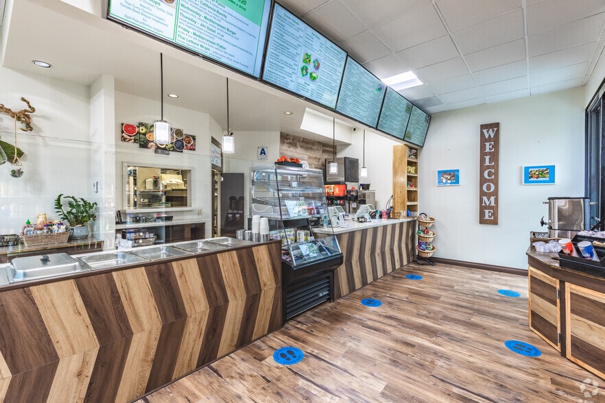 More Photos Of 5625 Ruffin Rd, San Diego Office For Sale