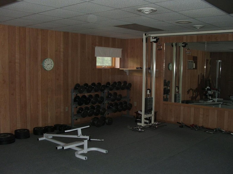 More Photos Of 471 Osborne St, Keysville Warehouse For Sale