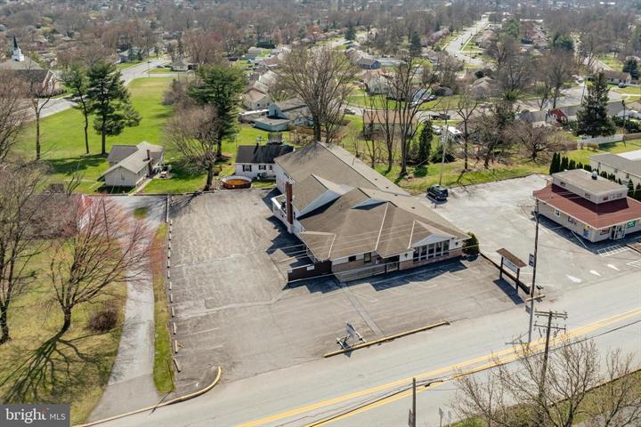 More Photos Of 915 N Hanover St, Elizabethtown Medical For Sale