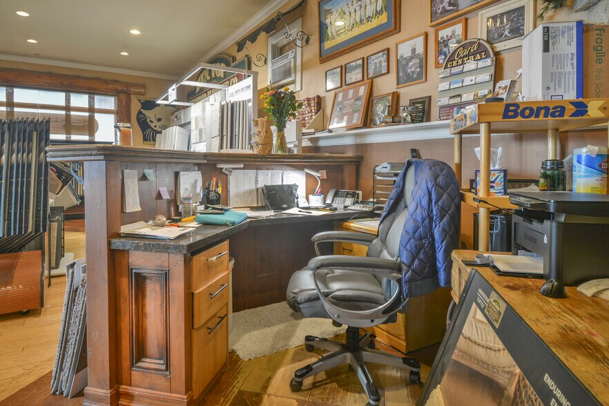 More Photos Of 25266 Highway 18, Crestline Service Station For Sale