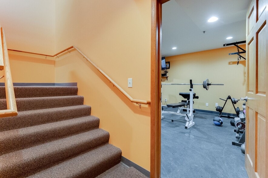 More Photos Of 11979 Cr-11, Burnsville Office For Sale