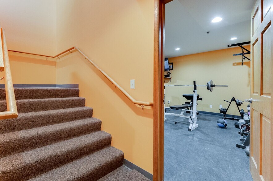 More Photos Of 11979 Cr-11, Burnsville Office For Sale