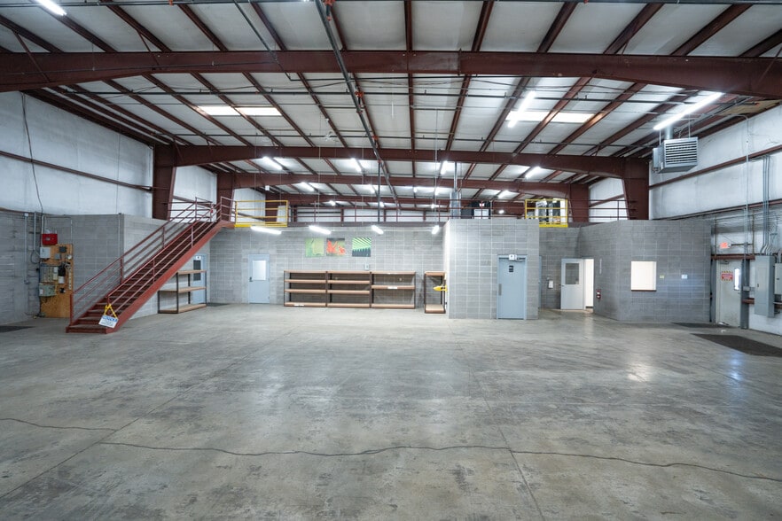 More Photos Of , Jeffersonville Industrial For Sale