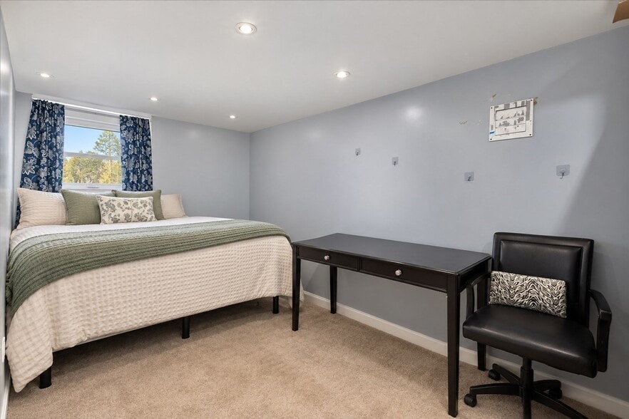 More Photos Of 57 Elm St, Salisbury Industrial For Sale