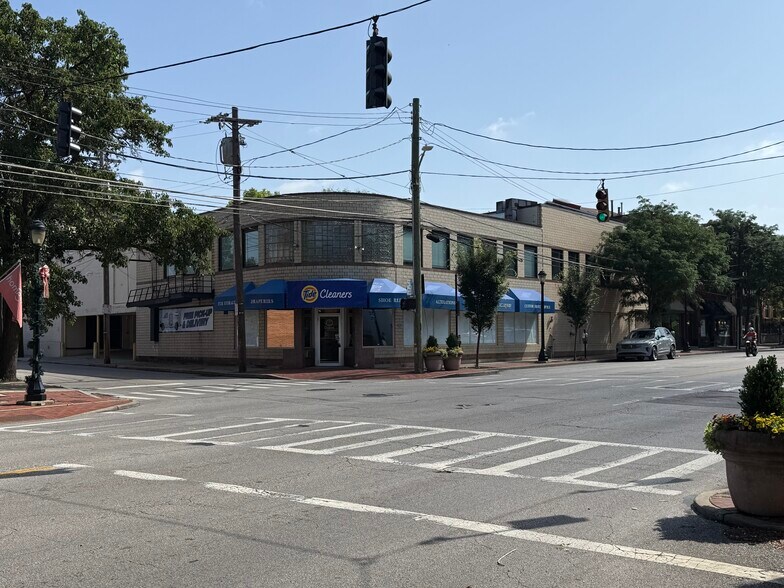 Primary Photo Of 2016 Madison Rd, Cincinnati Storefront Retail Office For Lease