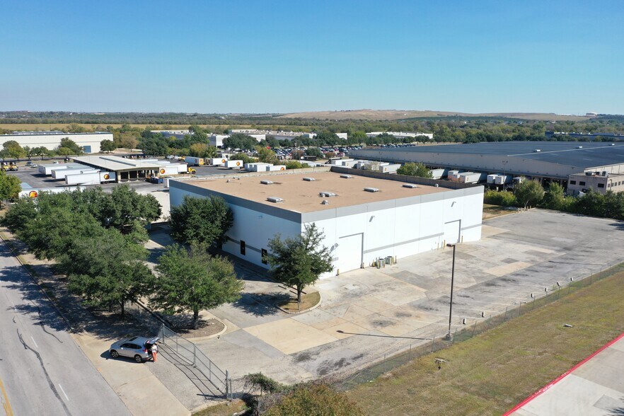 Primary Photo Of 8020 Exchange Dr, Austin Warehouse For Lease