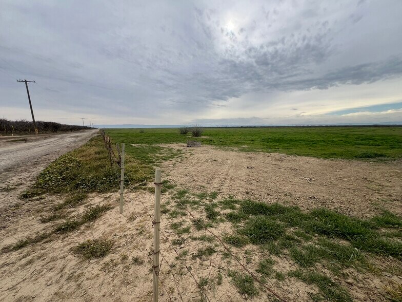 More Photos Of 12678 CA-33 hwy, Lost Hills Land For Sale