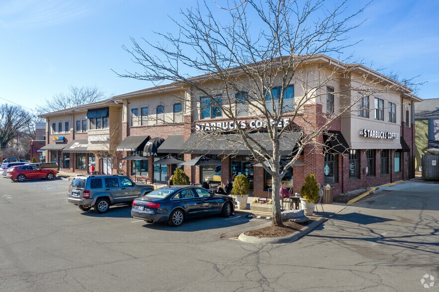 More Photos Of 800-838 E High St, Lexington Storefront Retail Office For Lease