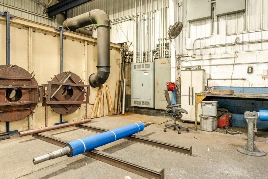 More Photos Of 521 Langley Ave, Saint Joseph Industrial For Sale