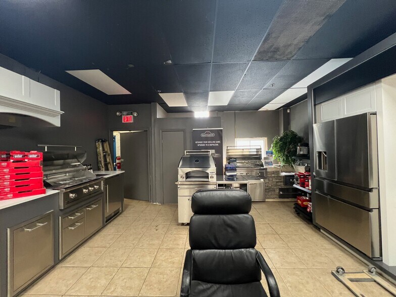 More Photos Of 237-247 Tarrytown Rd, White Plains Storefront For Lease