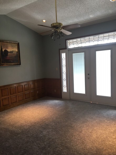 More Photos Of 6160 N Davis Hwy, Pensacola Office For Sale