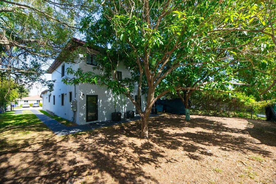 More Photos Of 742 NW 70th St, Miami Apartments For Sale