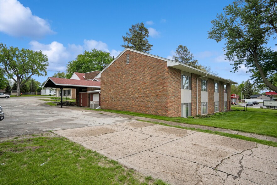 More Photos Of 5723 Franklin Ave, Des Moines Specialty For Sale