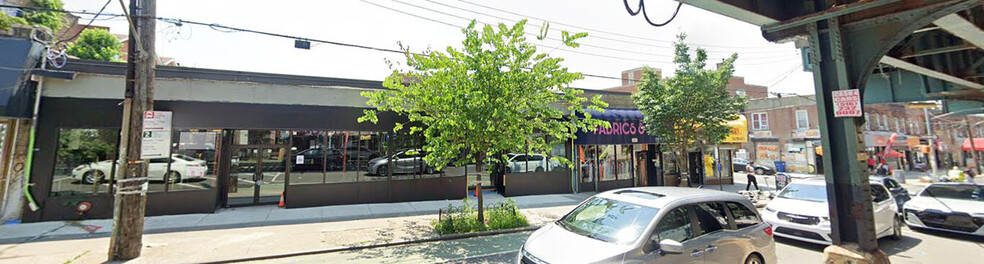 Primary Photo Of 4000-4010 White Plains Rd, Bronx Convenience Store For Lease