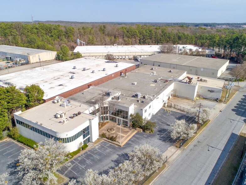 Primary Photo Of 3450 Browns Mill Rd SE, Atlanta Light Manufacturing For Sale