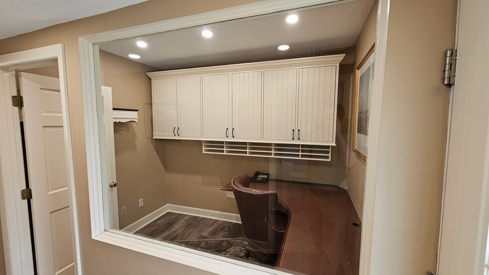 More Photos Of 52B Waltham St, Lexington Loft Creative Space For Lease