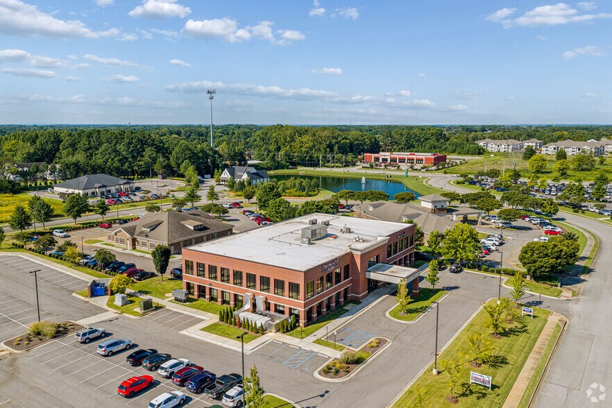 More Photos Of 8425 Wann Dr NW, Madison Medical For Lease