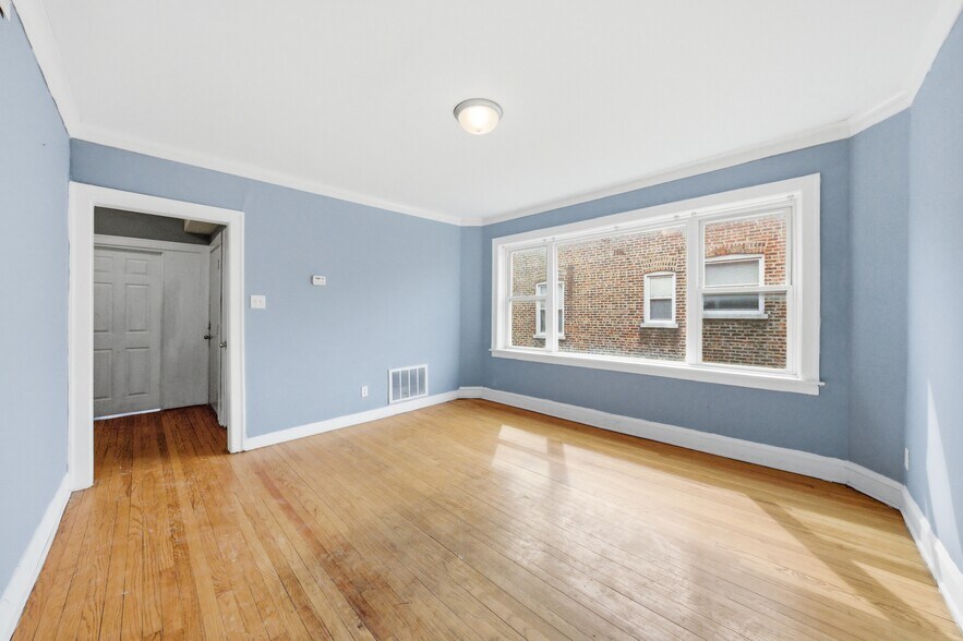 More Photos Of 7352 S Langley Ave, Chicago Apartments For Sale