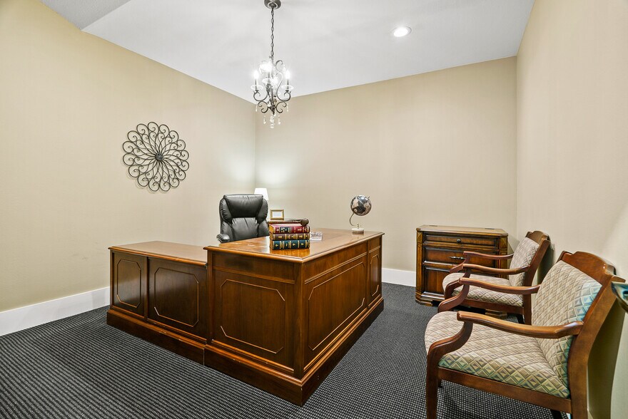 More Photos Of 800 Jackson St, Richmond Office Residential For Sale