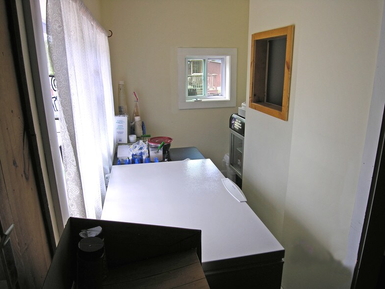 More Photos Of 112 Route 106, North Springfield Freestanding For Sale