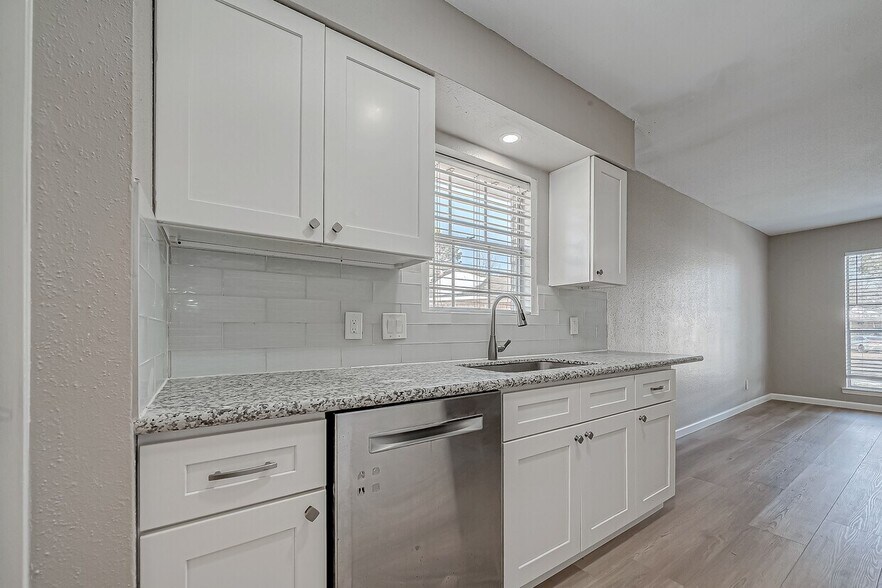 More Photos Of 7315 Housman, Houston Specialty For Sale