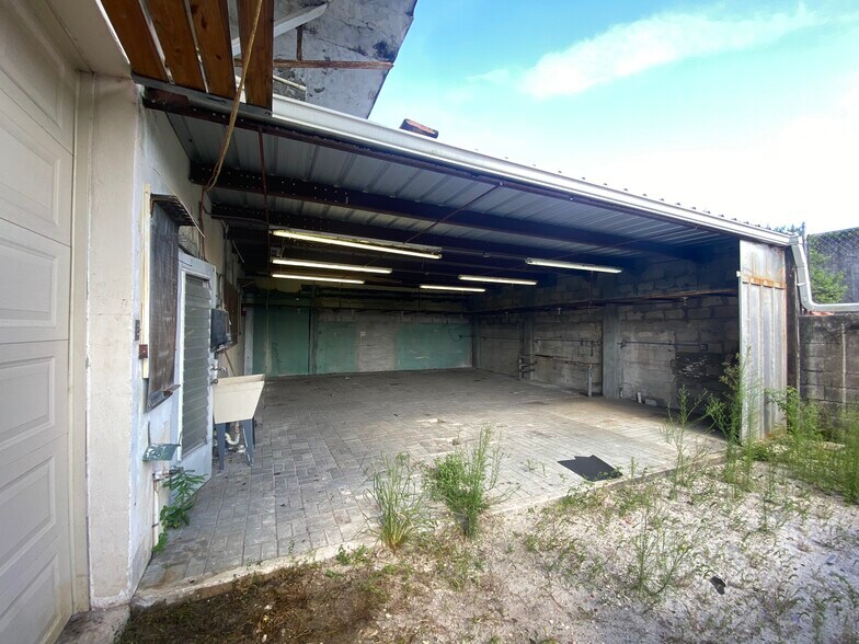 More Photos Of 2126 Collins Ct, Hollywood Refrigeration Cold Storage For Lease