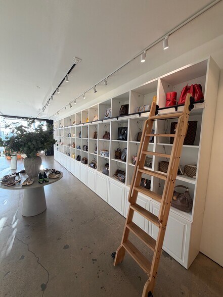More Photos Of 570-574 S Coast Hwy, Laguna Beach Storefront Retail Residential For Lease