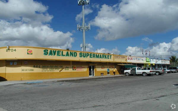 More Photos Of 3201 NW 87th St, Miami General Retail For Lease