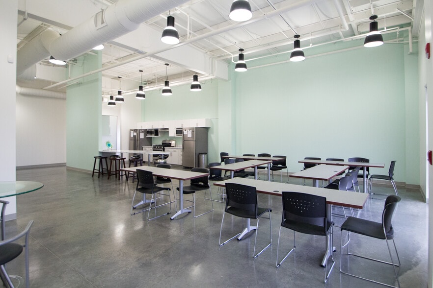 More Photos Of 2201 N Maple Ave, Broken Arrow Research And Development For Sale