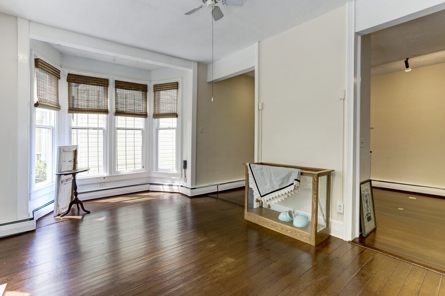More Photos Of 214 Talbot St, Saint Michaels Storefront Retail Residential For Lease