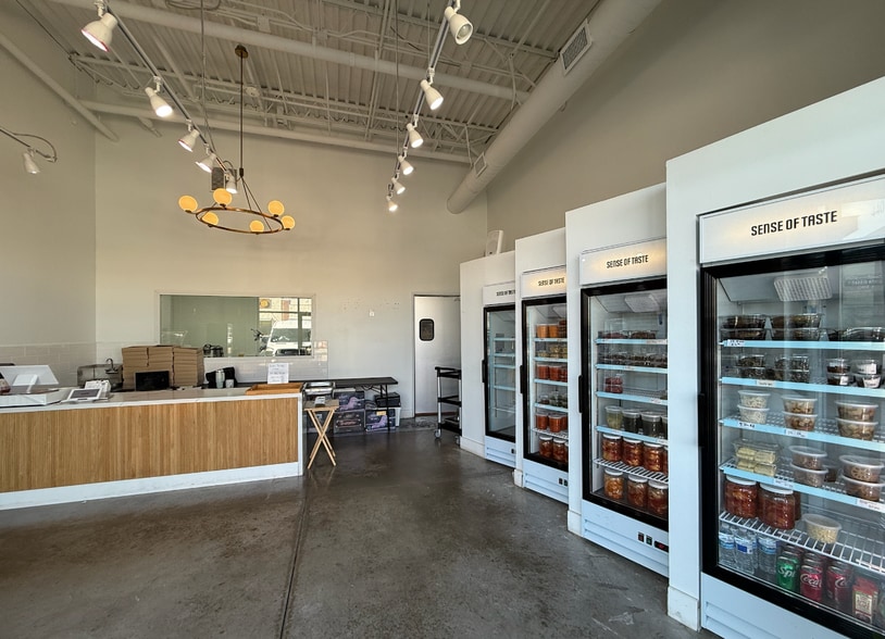 More Photos Of 4070 State Highway 121, Carrollton General Retail For Lease