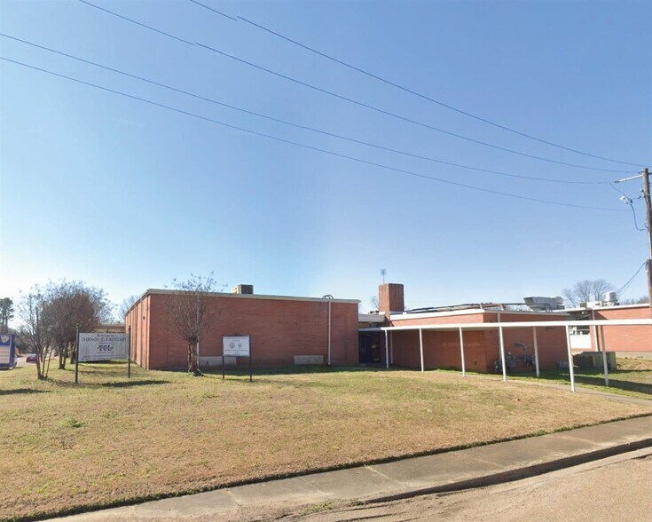 Primary Photo Of 4215 Sunset Dr, Jackson Schools For Sale