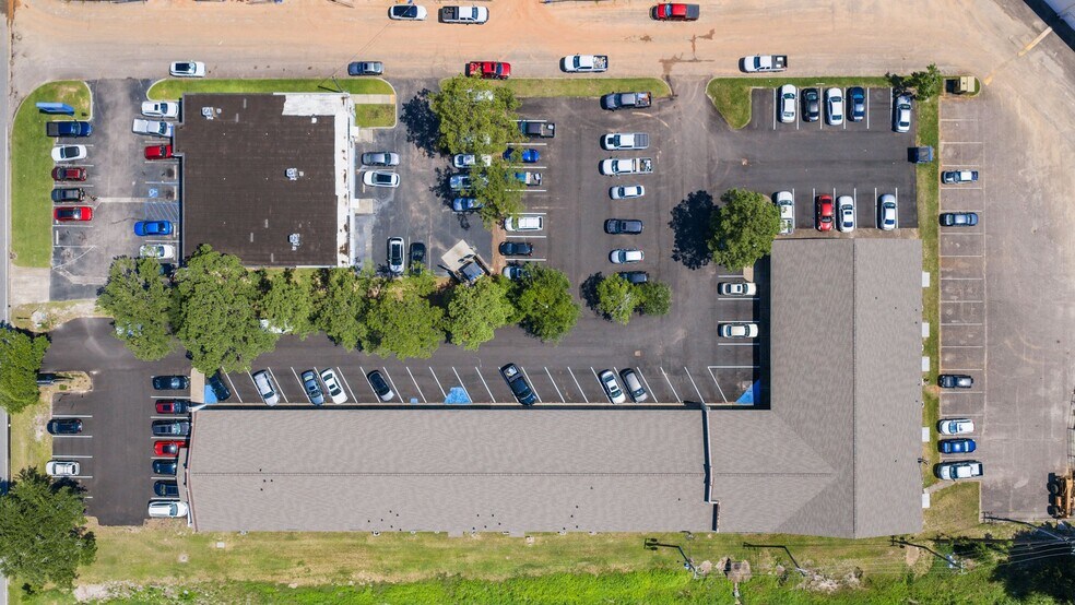 More Photos Of 857 Downtowner Blvd, Mobile Office For Sale