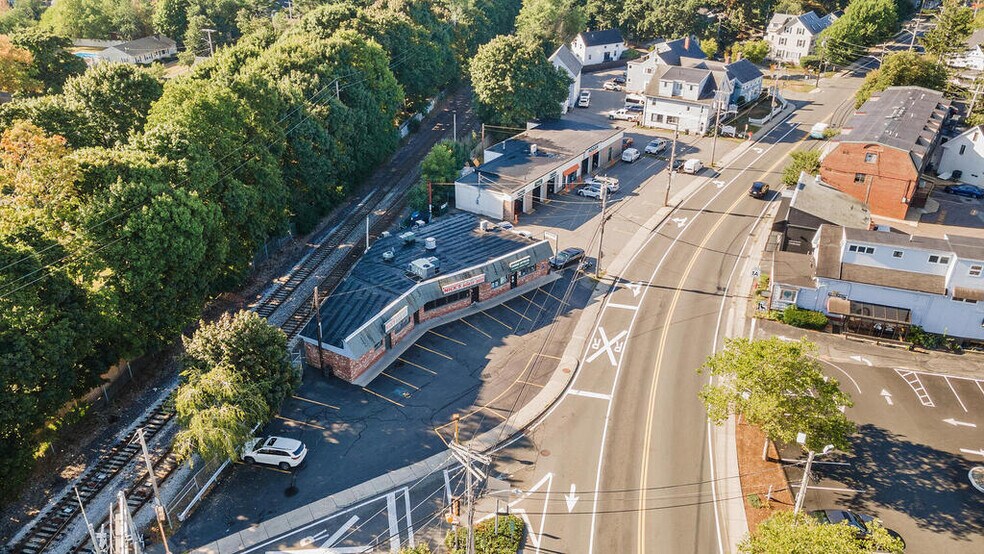 More Photos Of 139 Dodge St, Beverly Storefront For Sale