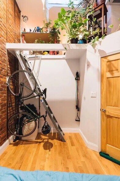 More Photos Of 197 Nassau Ave, Brooklyn Apartments For Sale