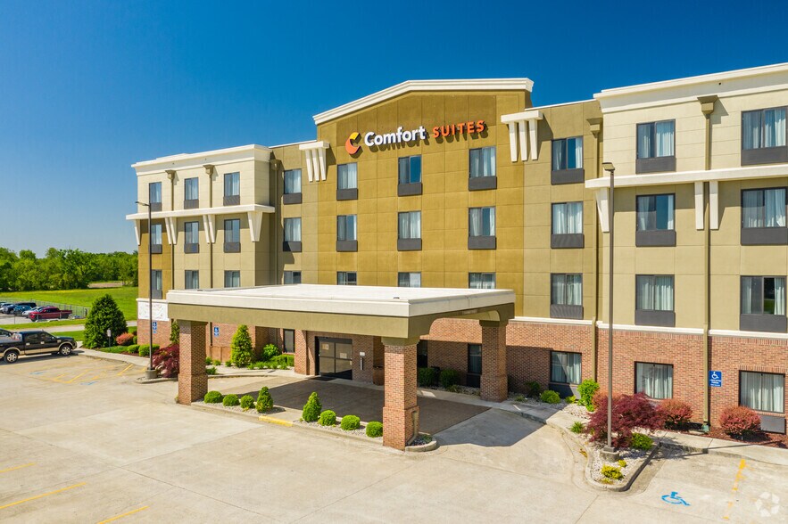 More Photos Of 210 Harvey Way, Hopkinsville Hotel For Sale