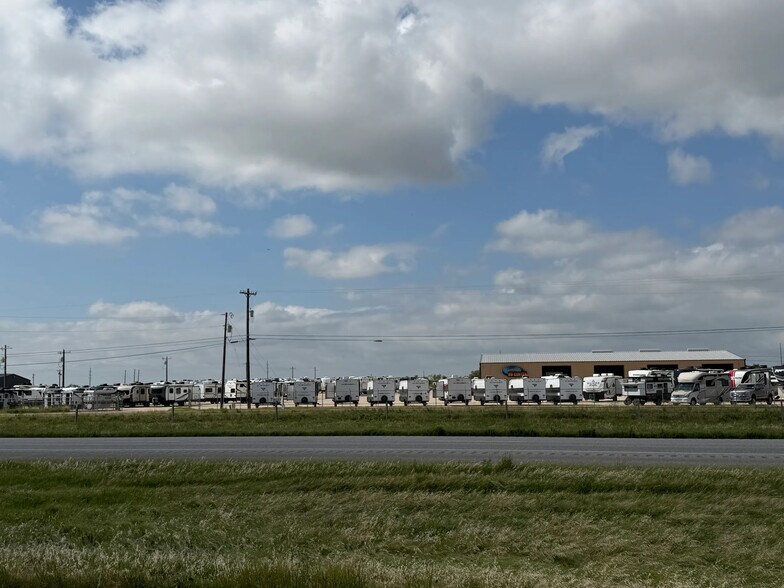 More Photos Of 6458 E Interstate 20, Clyde Land For Lease