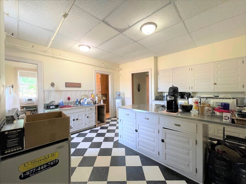 More Photos Of 1435 Market Ave N, Canton Office Residential For Sale