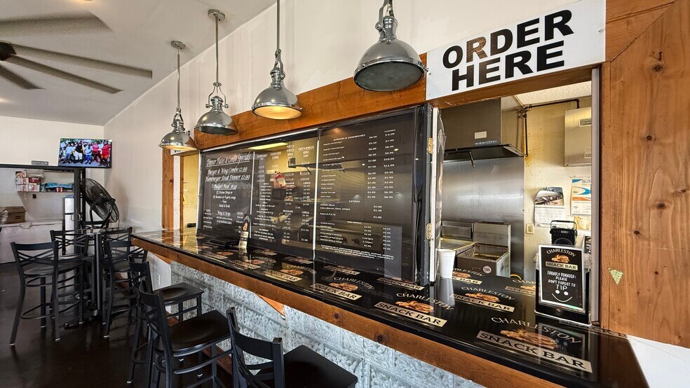More Photos Of 120 Main St, Charleston Restaurant For Lease