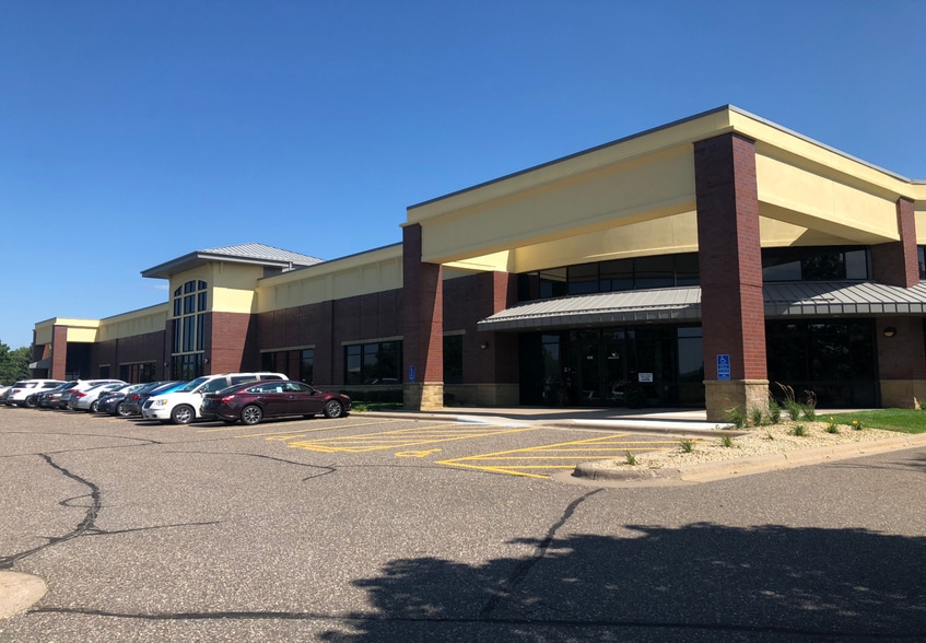 More Photos Of 5910 Rice Creek Pky, Shoreview Showroom For Lease