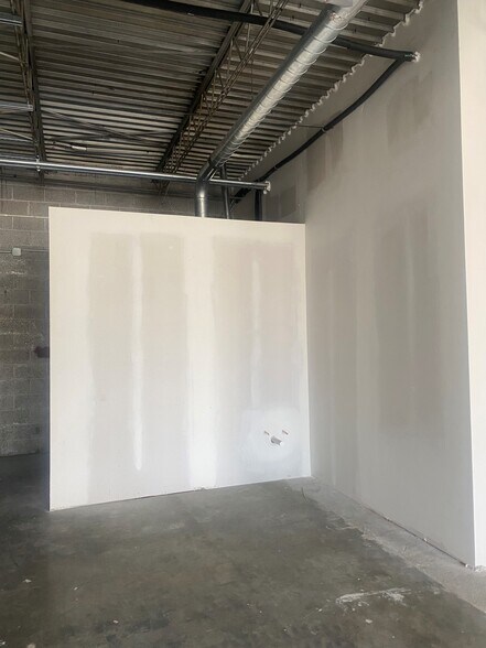 More Photos Of 1019 S Quincy Ave, Tulsa Storefront Retail Office For Lease