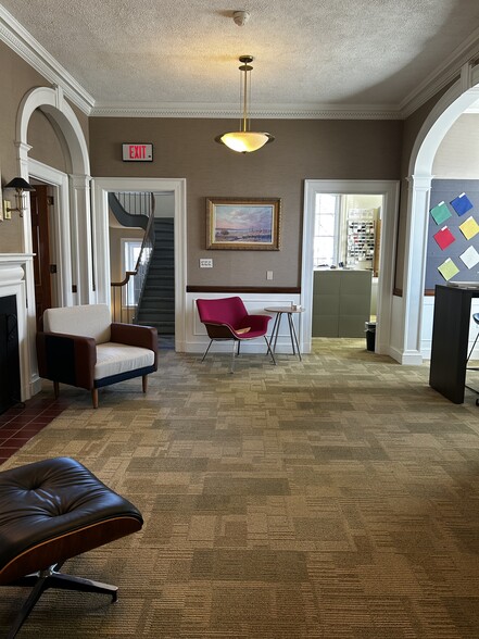 More Photos Of 6 Mutual Pl, Providence Office For Sale