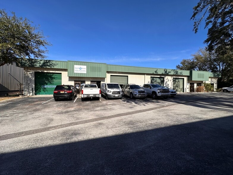 Primary Photo Of 550 Holts Lake Ct, Apopka Warehouse For Lease