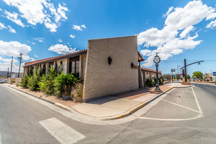 More Photos Of 333 E Main St, Farmington Office For Sale